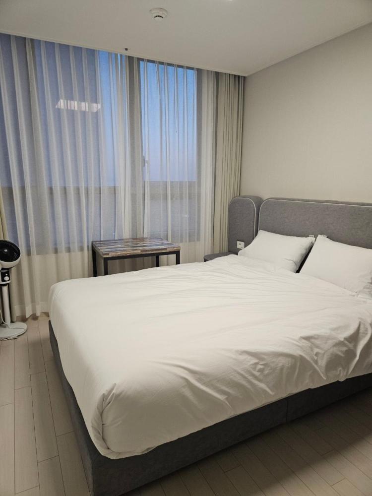 Songdo Halla Westernpark-Seaviewroom Hotel-바다전망 Incheon Buitenkant foto